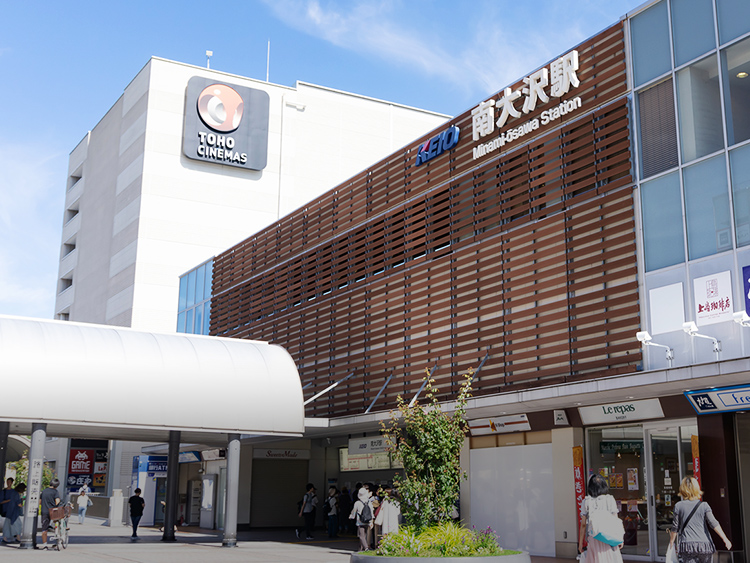 南大沢駅(徒歩28分/約2,190m)