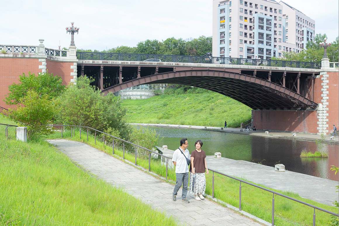 「長池公園に子どもと散歩に来ます。CMの撮影をしていたりとにかく綺麗」(約2.9km)
